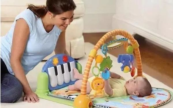 每个年龄段如何选玩具,哪个年龄段适合玩的玩具