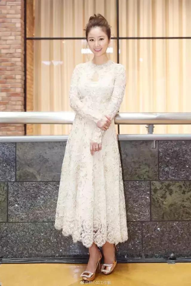 盘点今年流行的连衣裙,今年流行碎花连衣裙吗