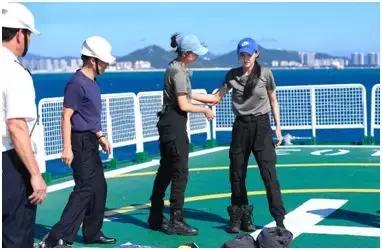 “火力家族”海事局初“入职”，高空跳水引爆荷尔蒙！