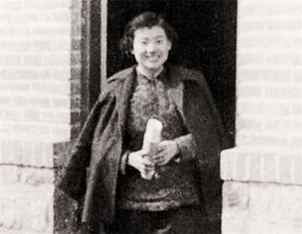 河北一名老人，住院没钱缴费被停药，真实身份揭开后医院追悔莫及