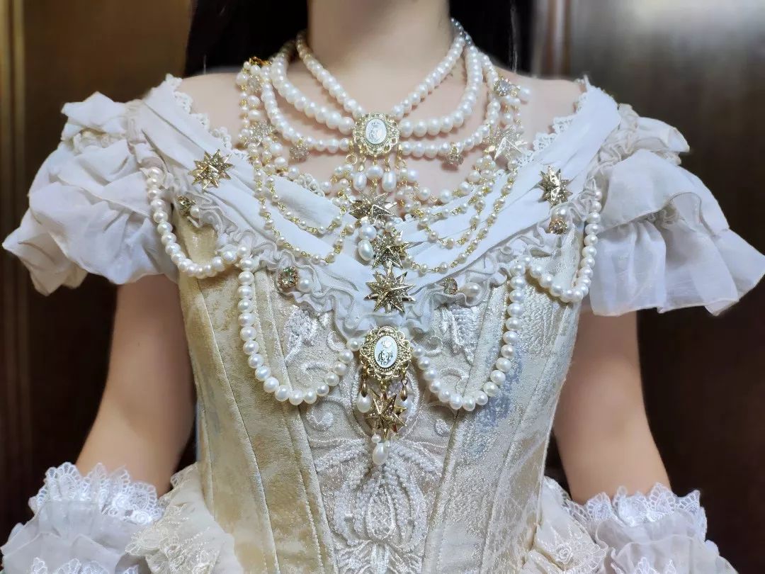 结婚时适合穿的洛丽塔,适合婚礼穿的洛丽塔