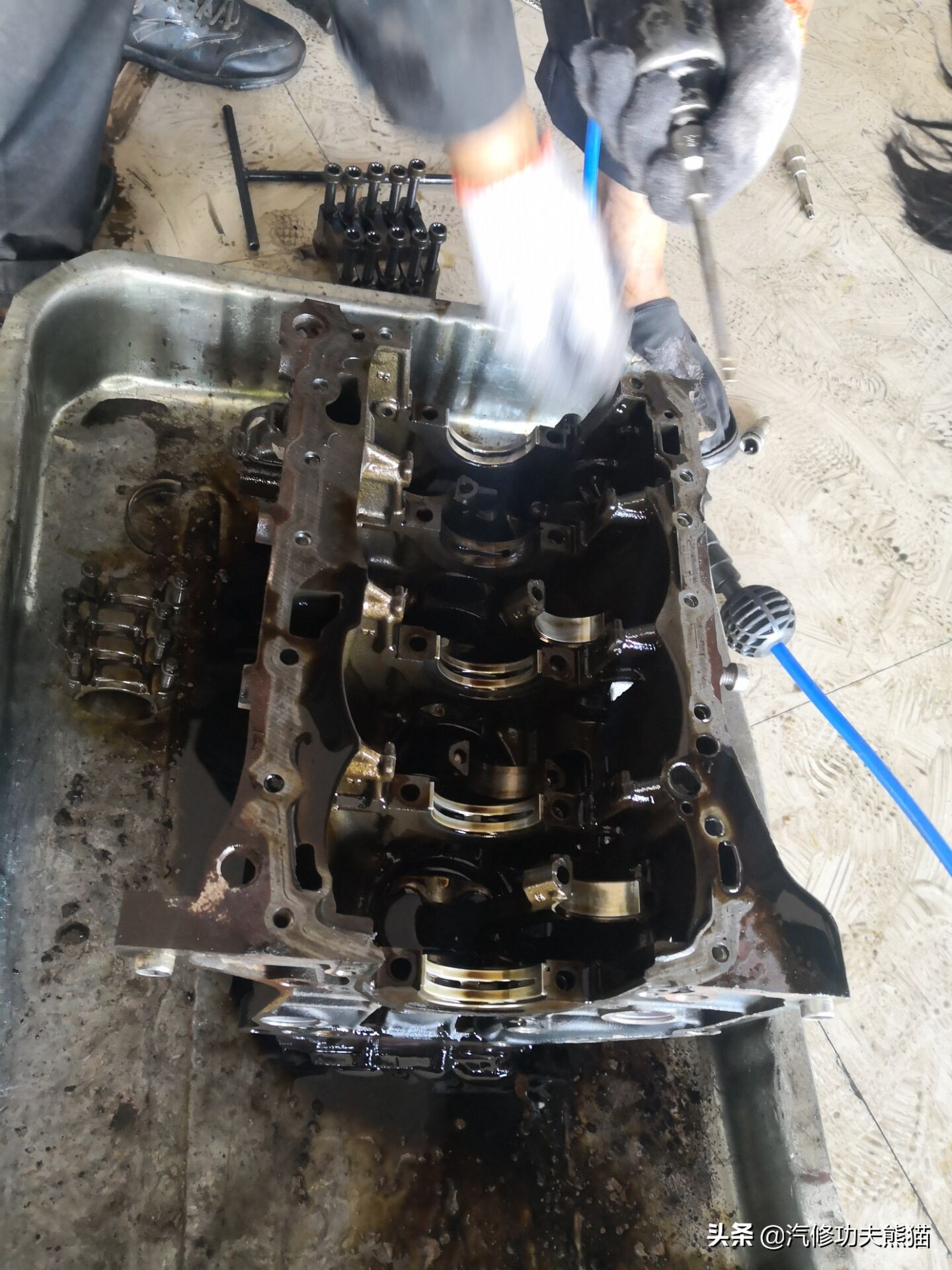 大众夏朗2.0t三代烧机油解决方法,大众夏朗1.8t烧机油