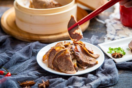 最适合下酒的下酒菜,五道美味下酒菜夏季饮酒很舒适