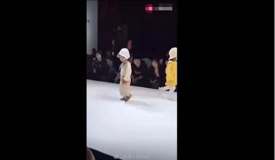 人来疯的孩子如何正确引导,人来疯的小孩怎么教