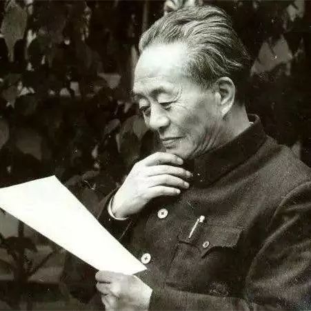 《大堰河我的保姆》艾青,艾青大堰河保姆讲的什么