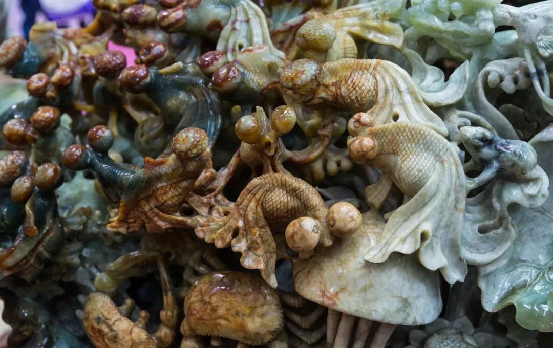 玉雕名师闽杰用心传承玉雕工艺,岫岩玉雕艺术