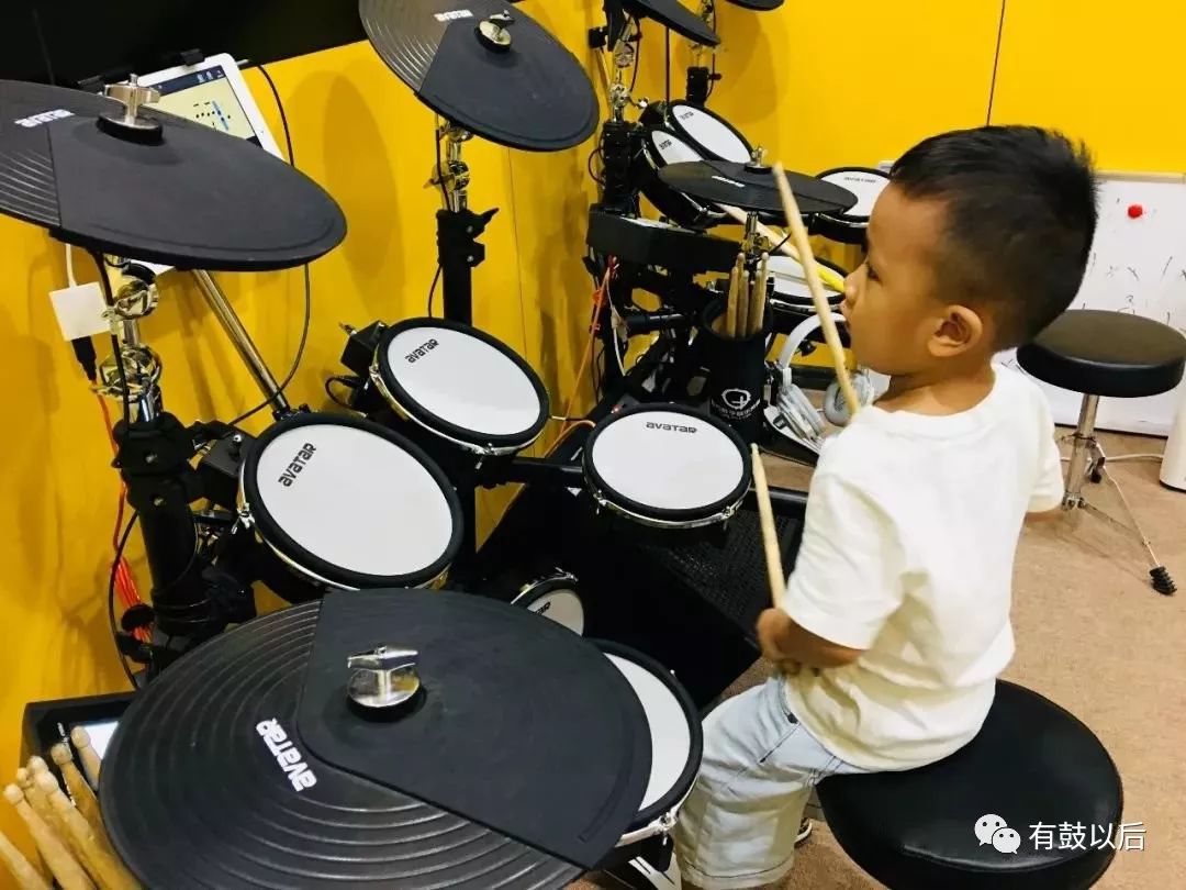 学架子鼓的10条好处,学习架子鼓能提高自信吗