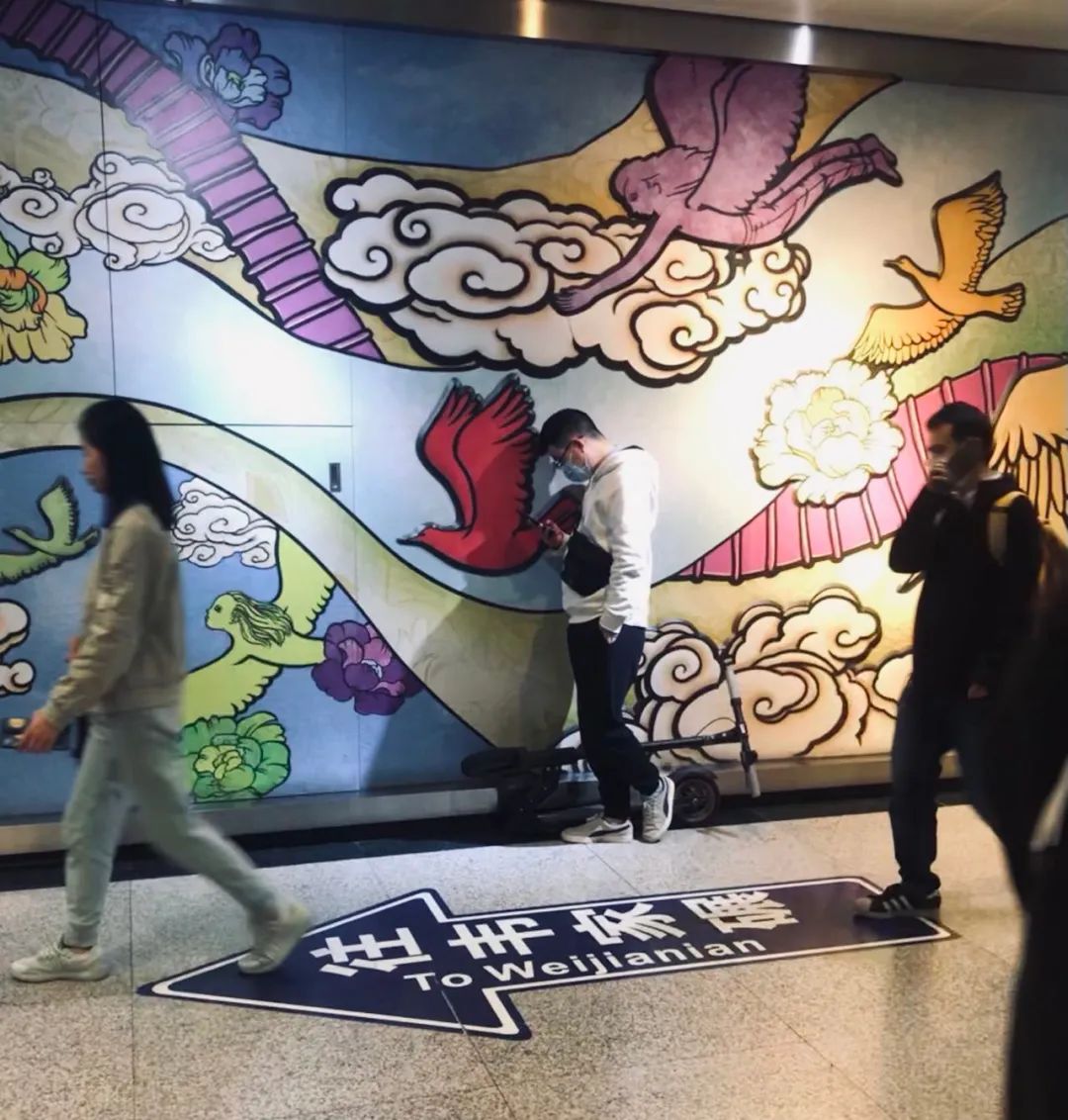 成都天府三街打工视频,天府三街上班的人怎么那么多呢