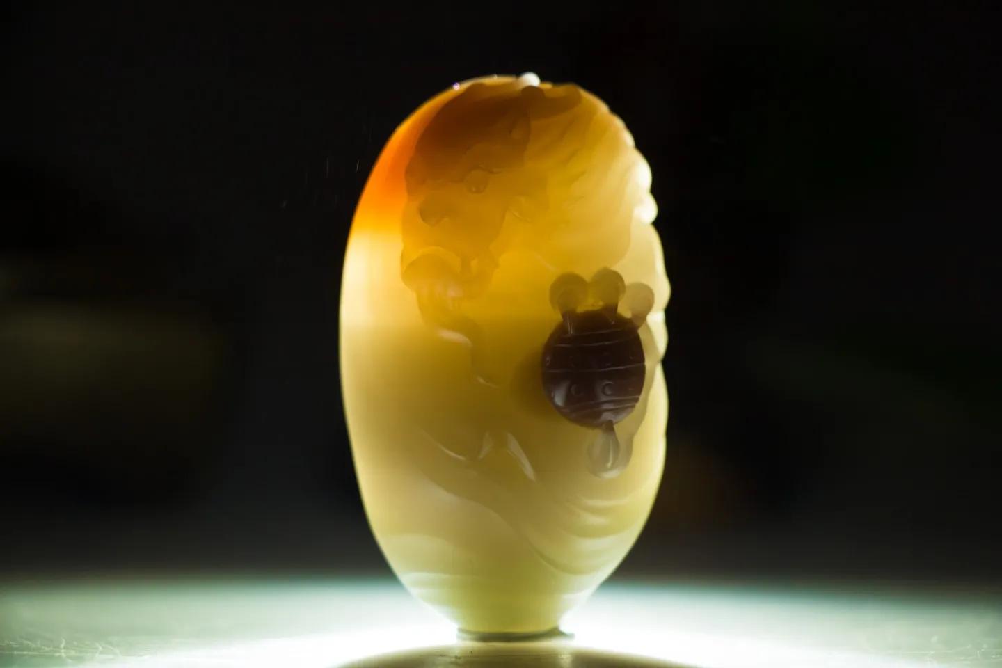 如何通过光线鉴别秦紫玉教你一招,秦紫玉高端料能收藏吗