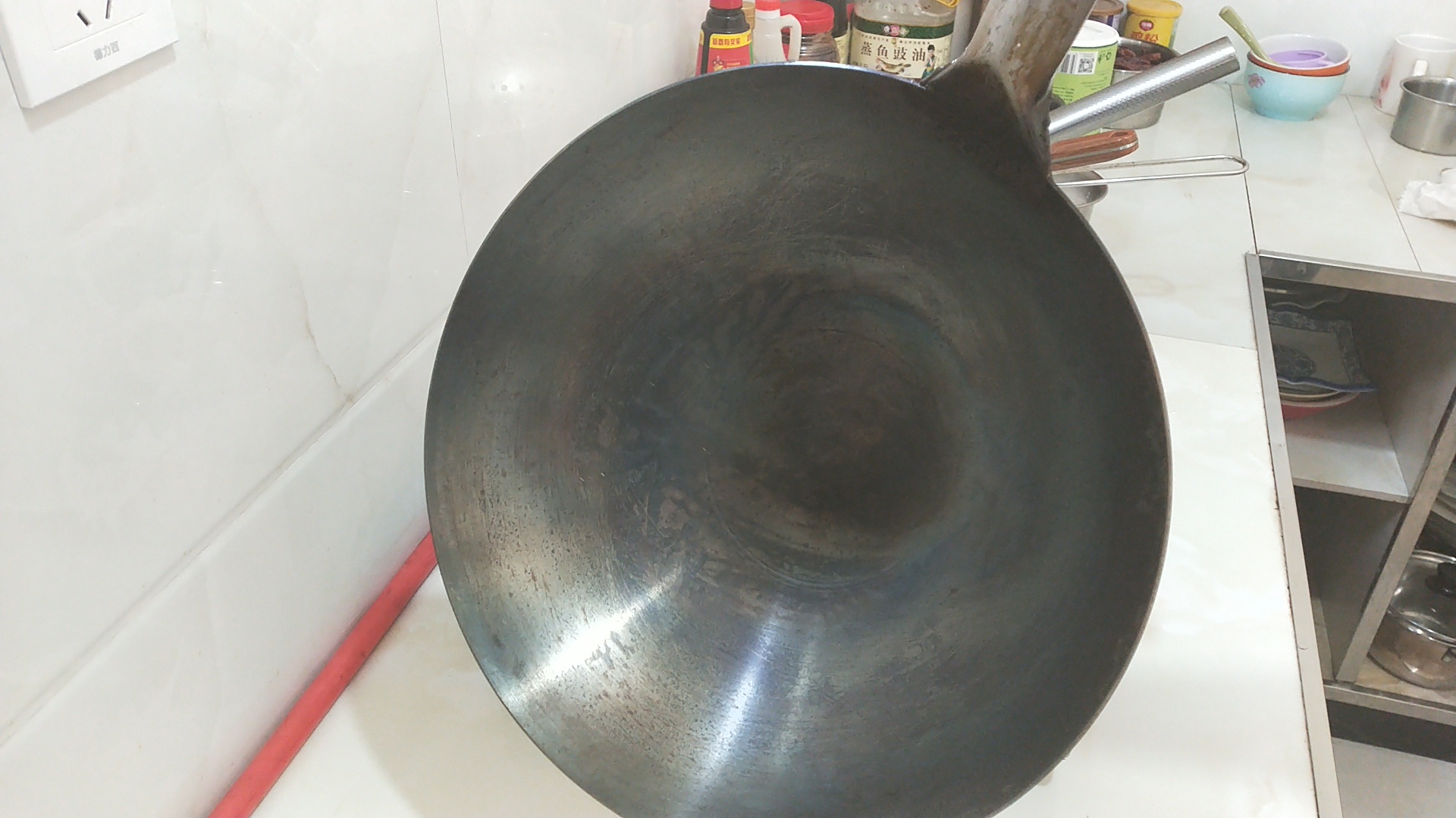 刚买的锅要怎么弄才不粘锅,刚买的锅要怎么弄不生锈