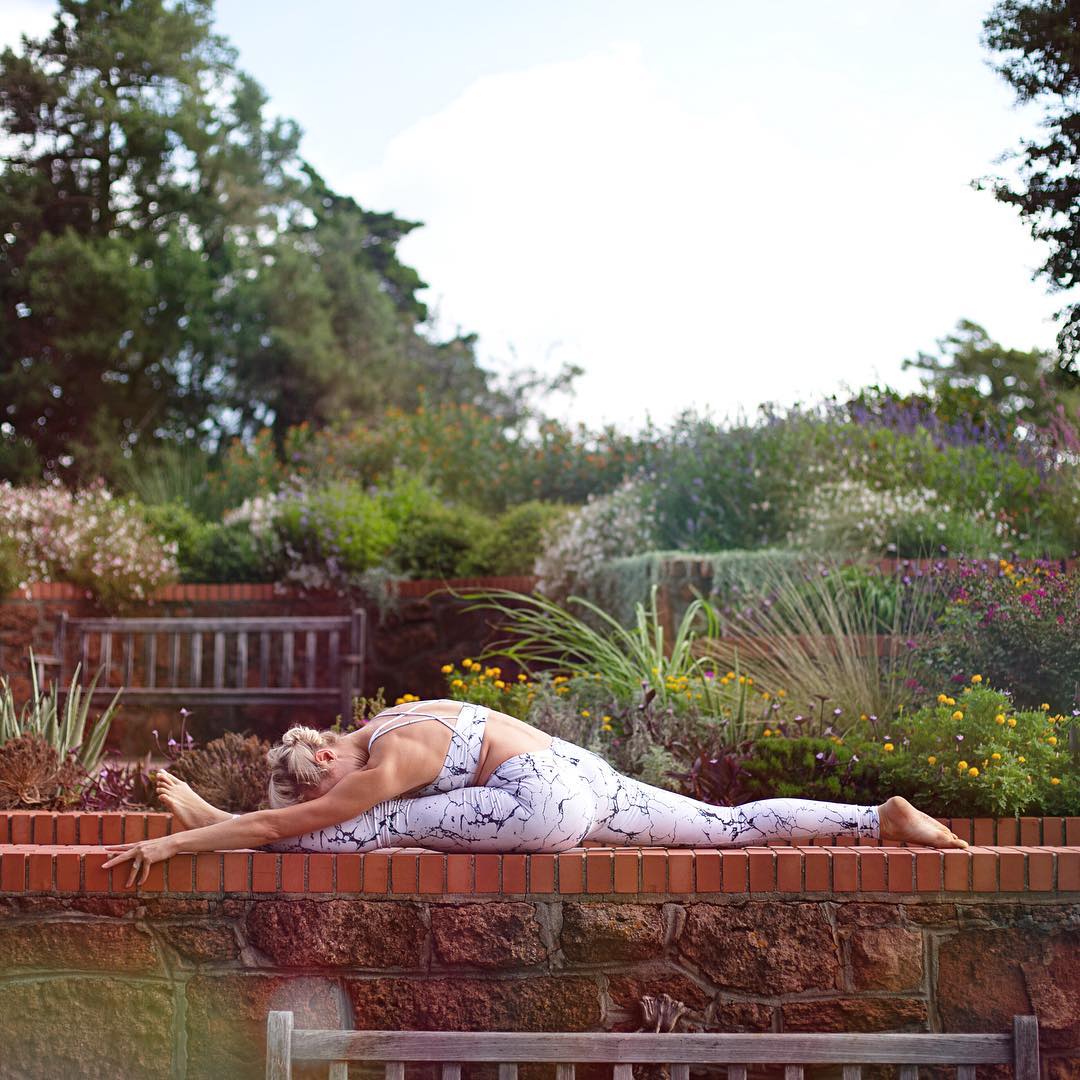 瑜伽减少面部皮肤松弛,减肥后皮肤松弛该练习哪种瑜伽