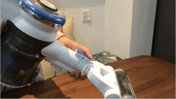 怎么看戴森吸尘器是24款的,正负零吸尘器与戴森对比