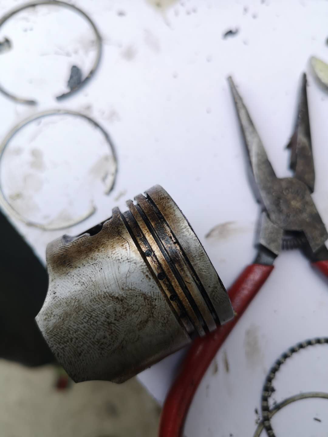 本田摩托车幼兽70c,改装老款铃木摩托