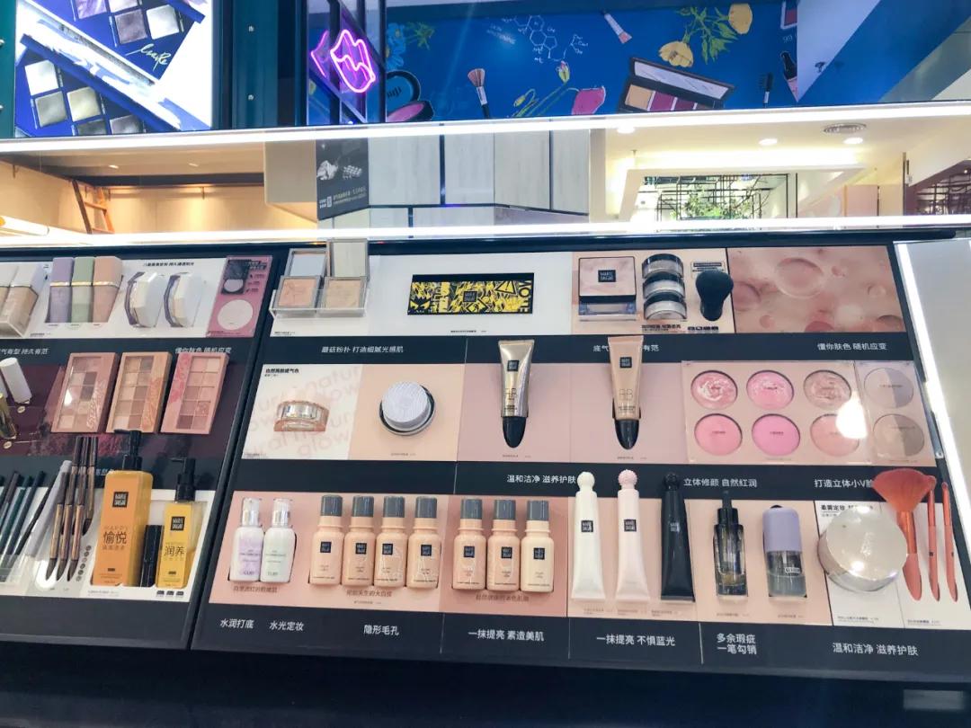 化妆品8折、拆盲盒送iphone、服饰5折，商场年中庆我选这家