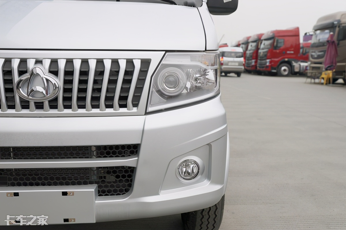 长安神骐t20厢货三米六,长安神骐3.3米货车能拉多少吨