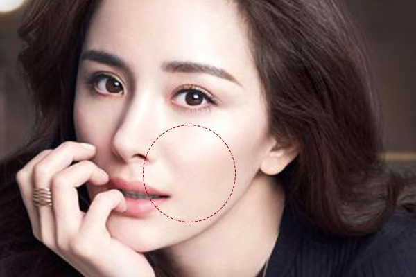 法令纹怎么按摩才能消除,法令纹消除按摩法