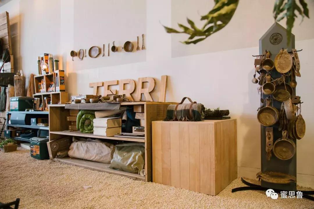 飞鱼秀小飞抖音,飞鱼秀小飞微博