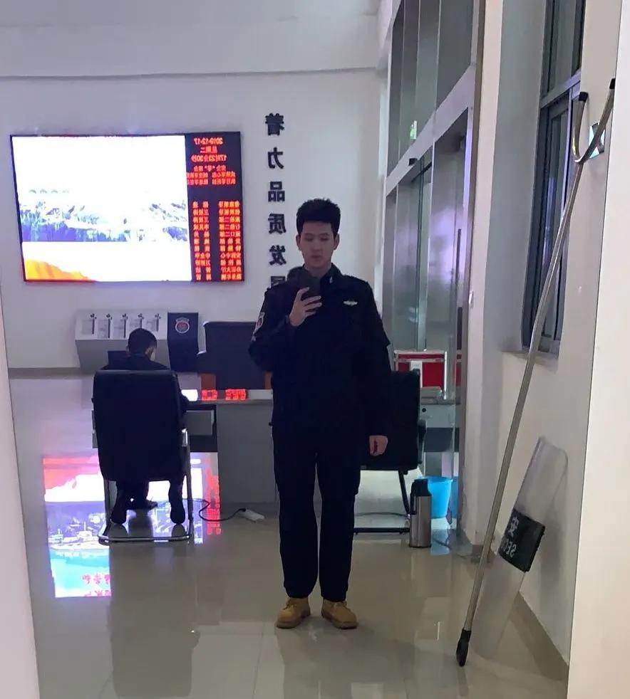 我是一名合格安全员,安检员一个小时休息15分钟