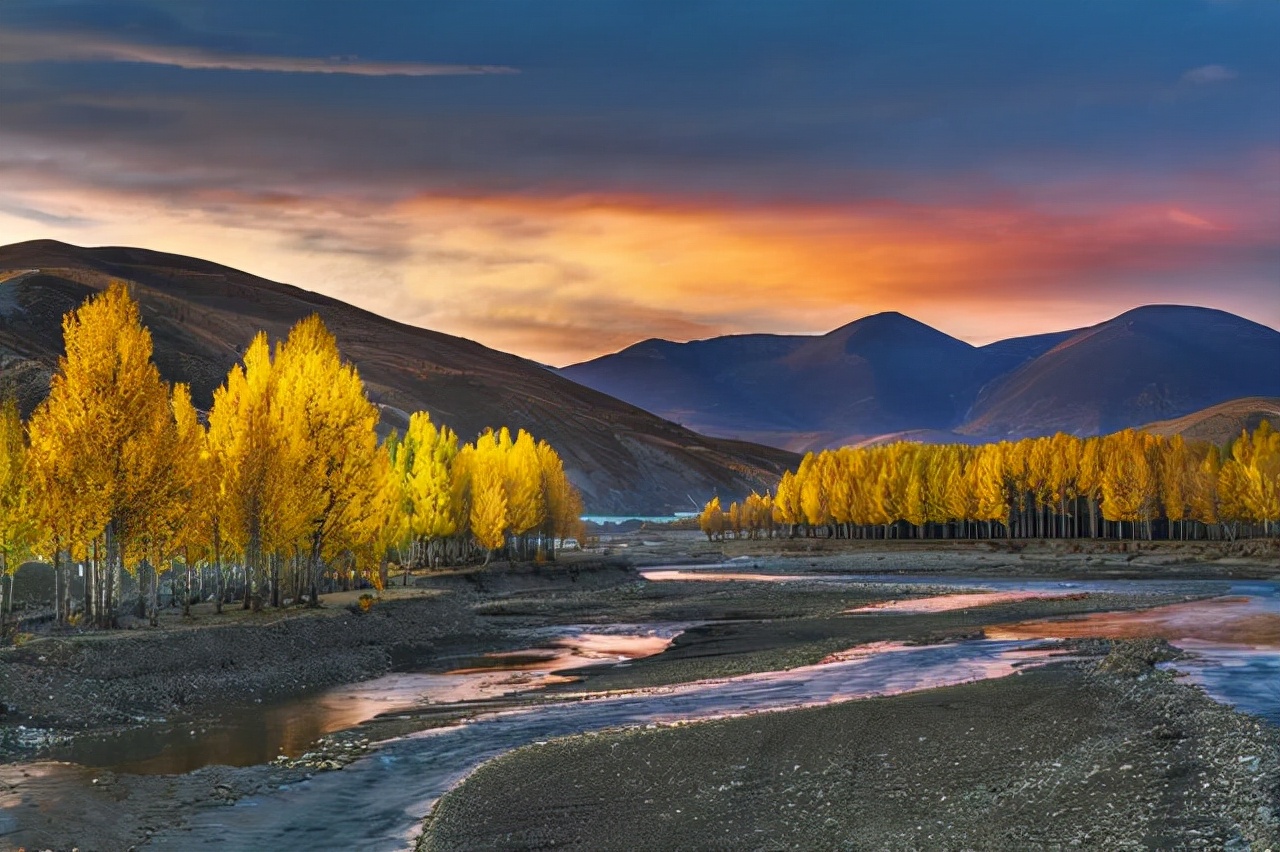10—11月份最佳自驾旅游推荐,遇见最美的旅行国内29条自驾路线
