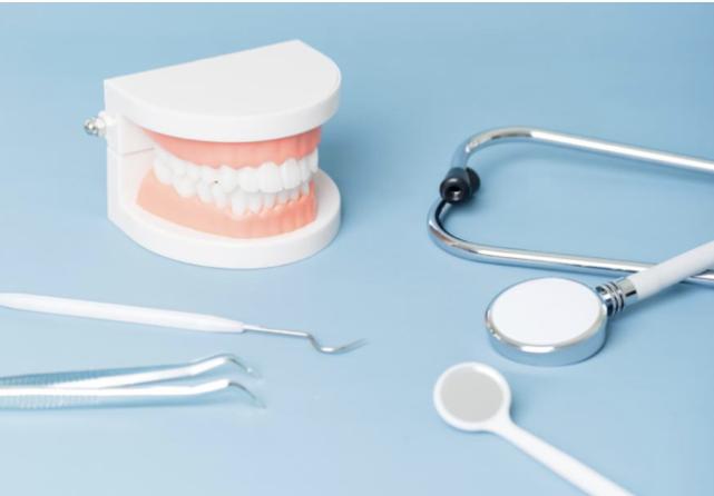 漱口水牙贴刷牙顺序,漱口水美白牙齿美加净