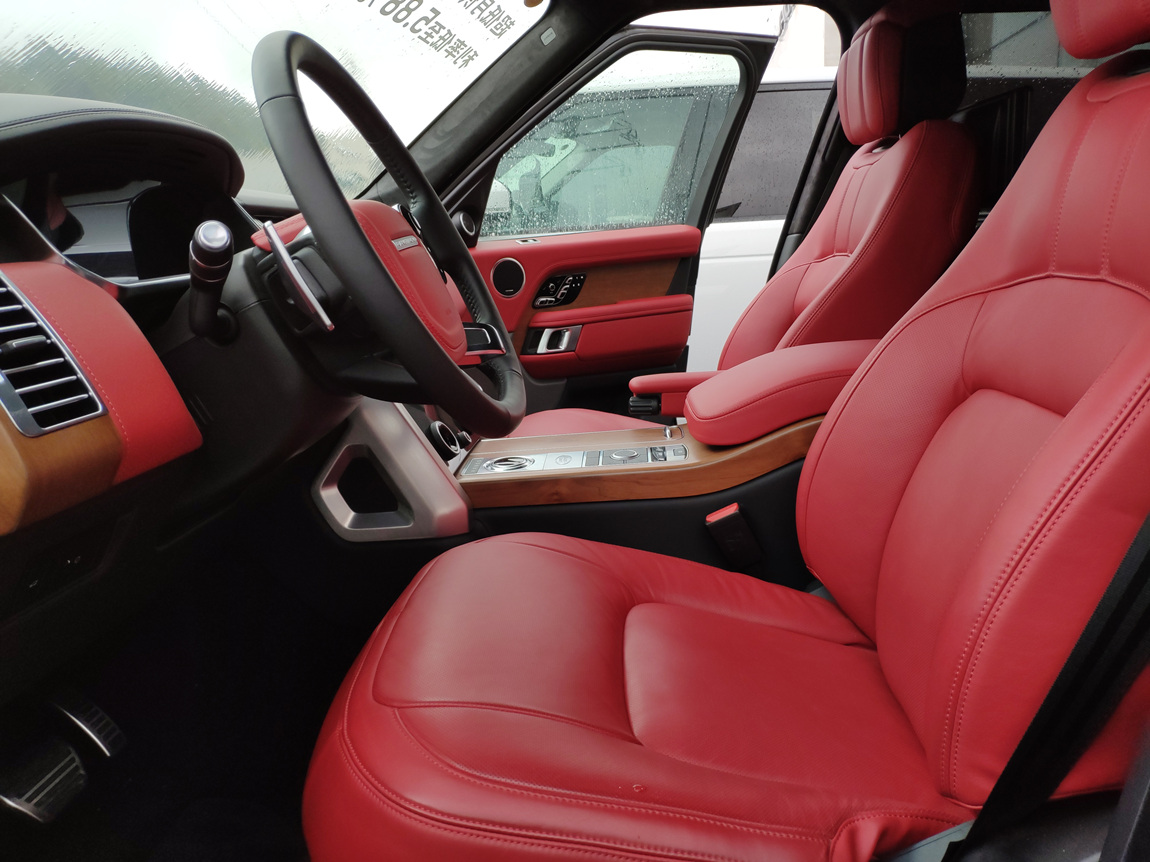 路虎揽胜尊崇创世加长霸气视频,霸气路虎揽胜加长白