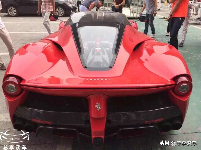 1000万的劳斯莱斯保险多少钱,1000万的劳斯莱斯每年车险多少钱