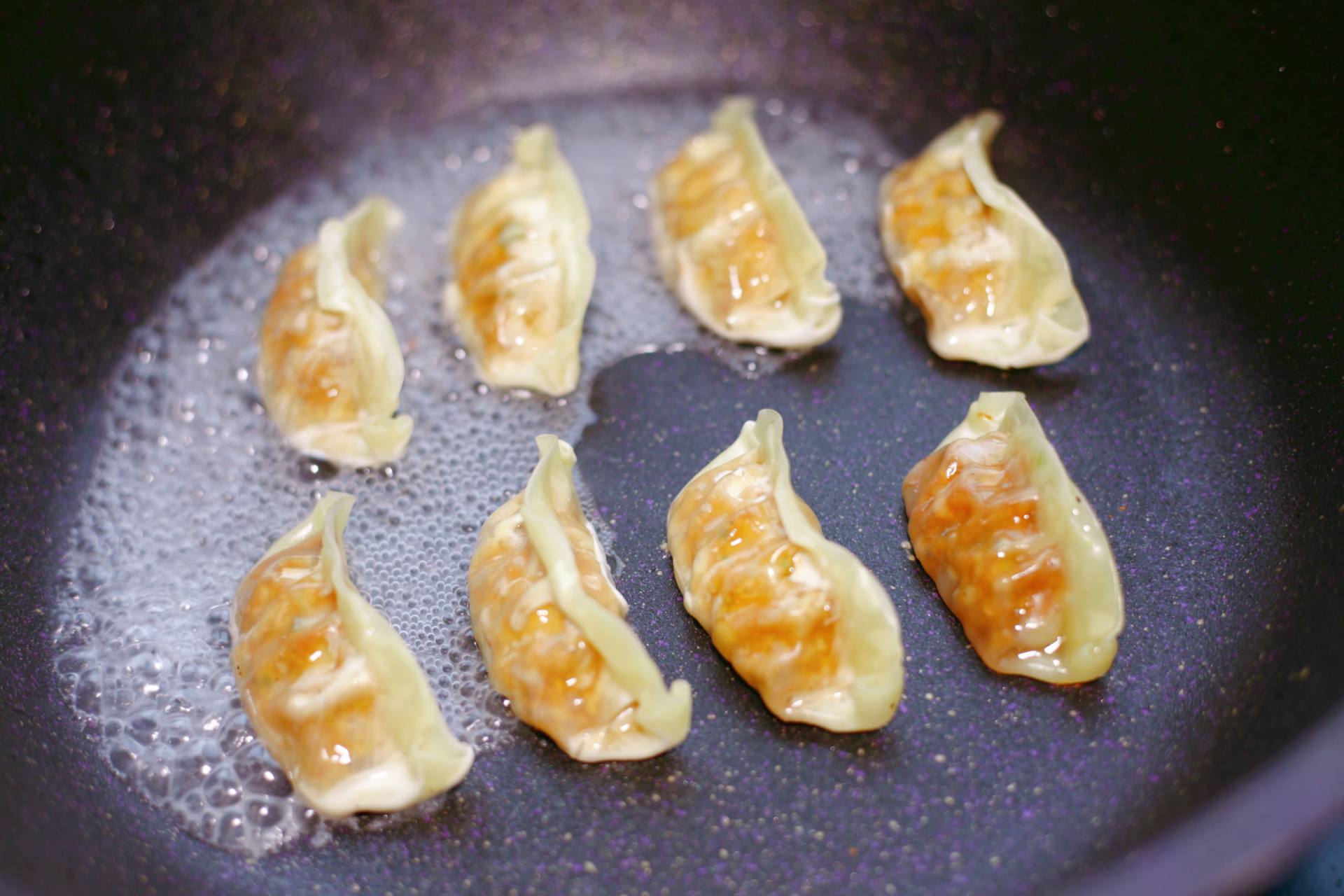 走近氪学|粘锅退款!打死都不粘的不粘锅?