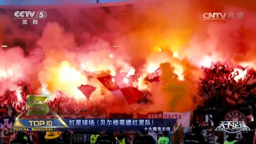 2万人见证一场疯狂德比！*力暴**群殴是正常操作，整座球场烟火四起