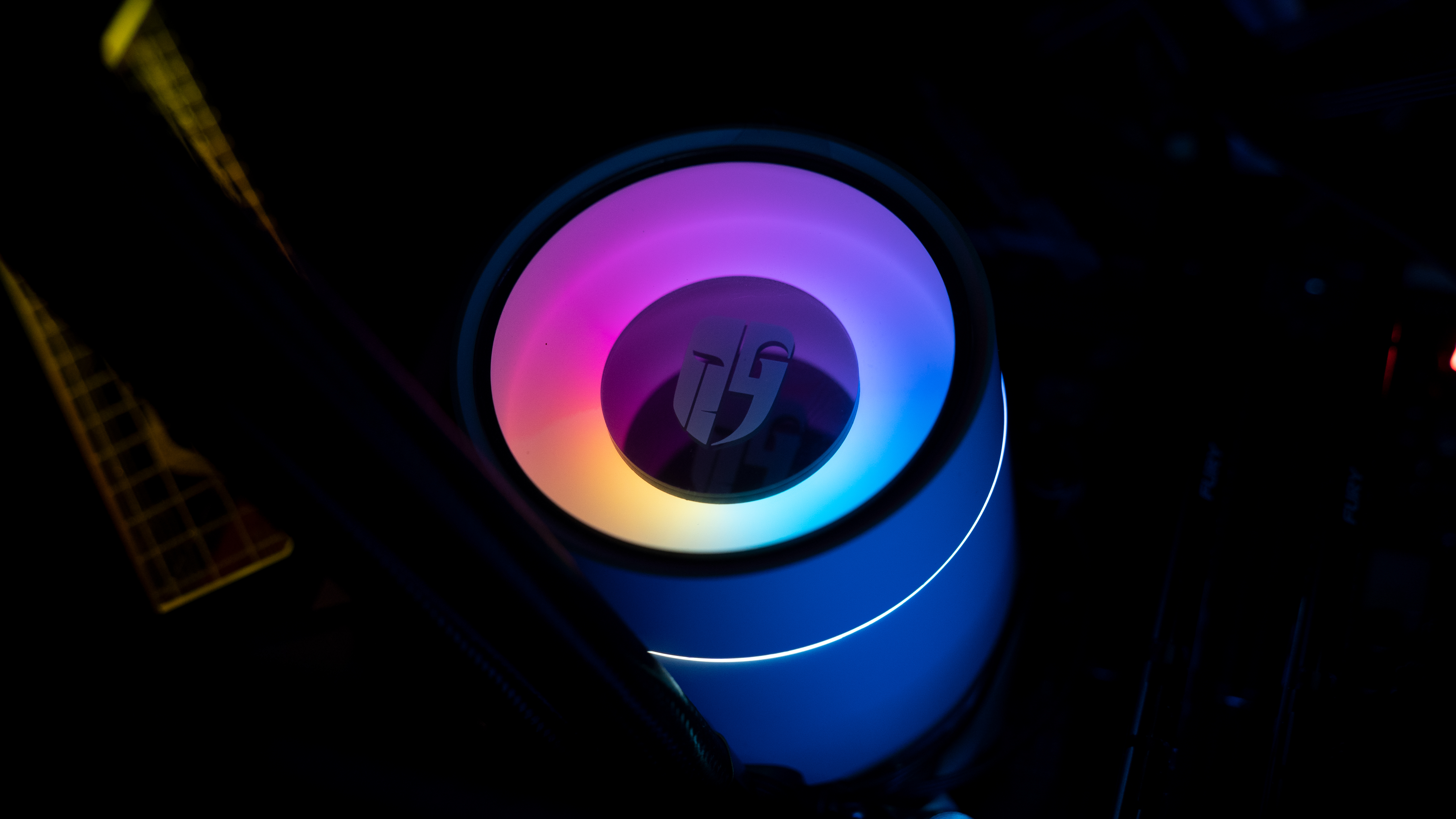 i9-12900K+ROGSTRIXZ690-E开箱测试，对比11900K提升巨大