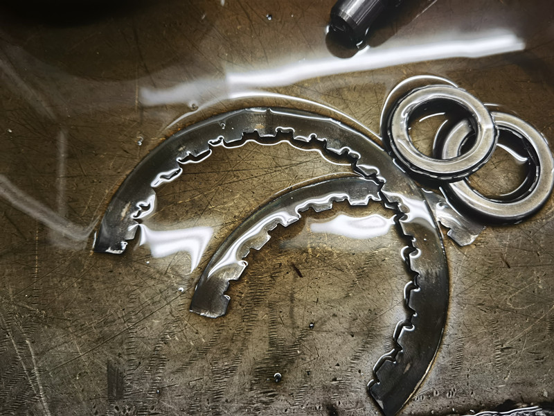 自动挡变速箱离合器坏了症状,自动挡变速箱电脑板坏了症状