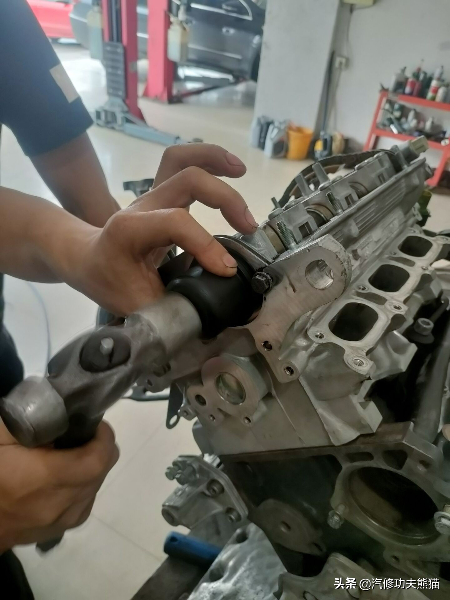 2003年老奥迪a6,2012年奥迪a6经典