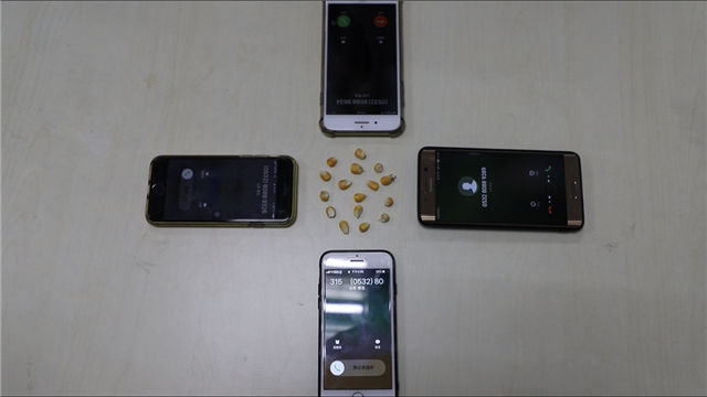 四部手机炸爆米花,几台手机一起能蹦爆米花