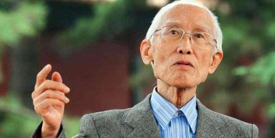 听听那冷雨余光中简介,余光中散文听听那冷雨