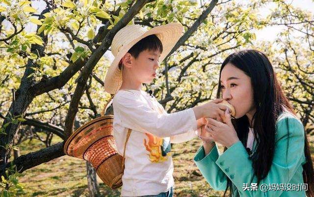 养育男孩和女孩不能用一样的方法,养育男孩女孩的差异