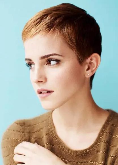 赫敏长大啦!9岁火遍全球17岁身价8800万,活出自己的人生才精彩