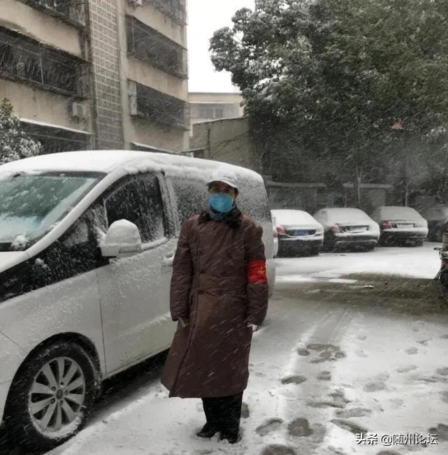 疫线坚守展现战疫中青年力量,抗击疫情人社力量