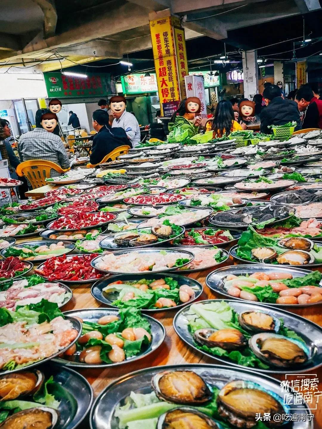 深夜大排档的富人区,富人区大排档餐厅
