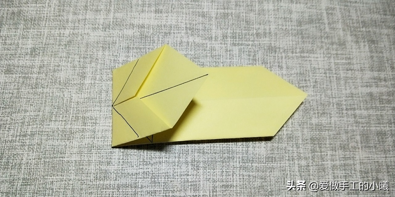 最简单的折纸金刚狼爪教程,用折纸折金刚狼爪