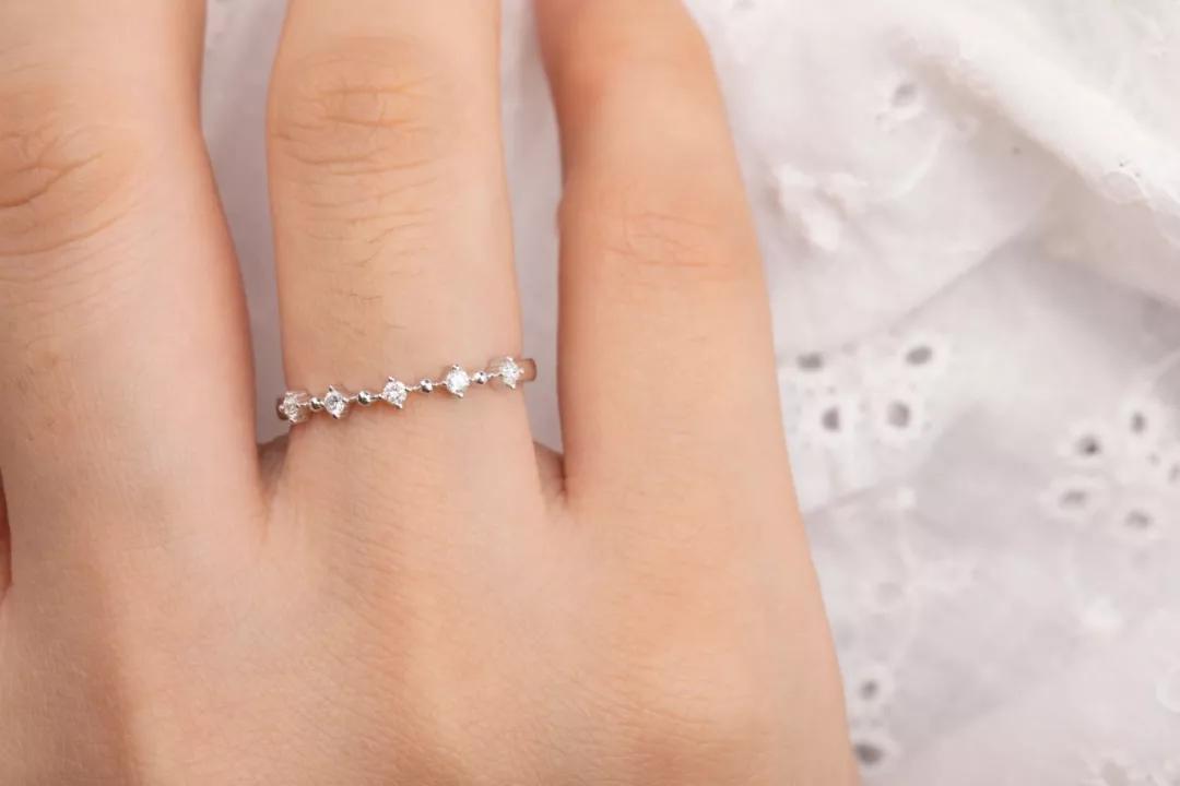 怎么能让戒指越来越亮,怎么让戒指看着非常清晰