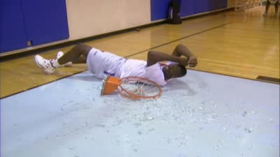 奥尼尔三百多斤的拳头,奥尼尔vs巨石强森体型对比