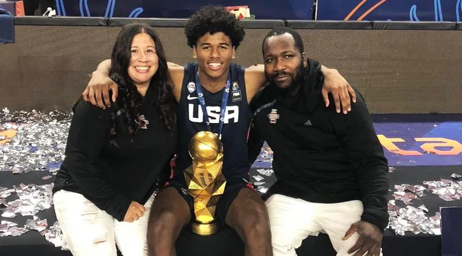 火箭新榜眼格林:虽是个憨憨,也是条好汉