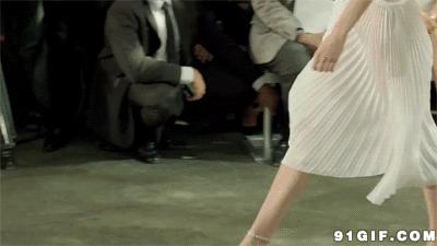 日本妹子人手一只的CM脱毛膏，脱毛膏销售榜冠军有什么注意事项？