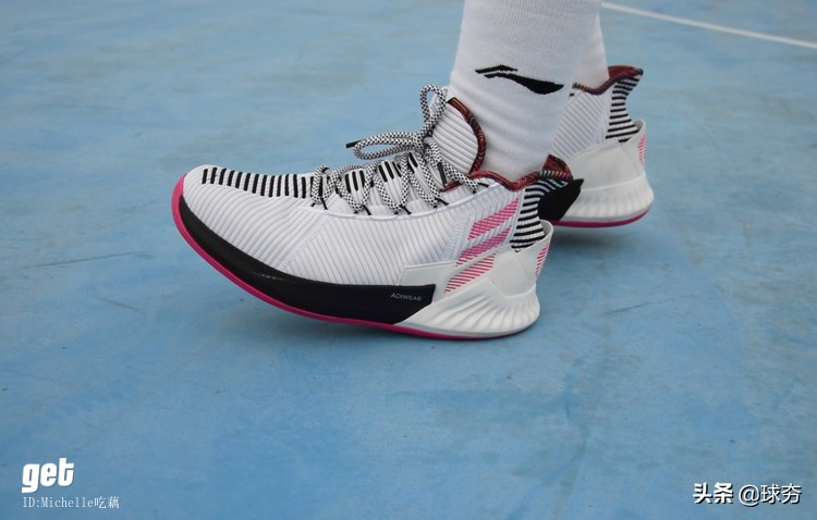 阿迪达斯罗斯9简版,罗斯9值得入手吗