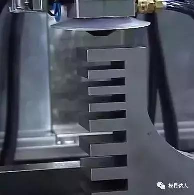 慢走丝线切割加工是主流吗,慢走丝线切割加工参数的调整