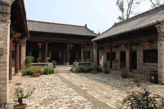 老话说子不孝父之过都是有原因的,农村南屋门对北屋窗有什么说法