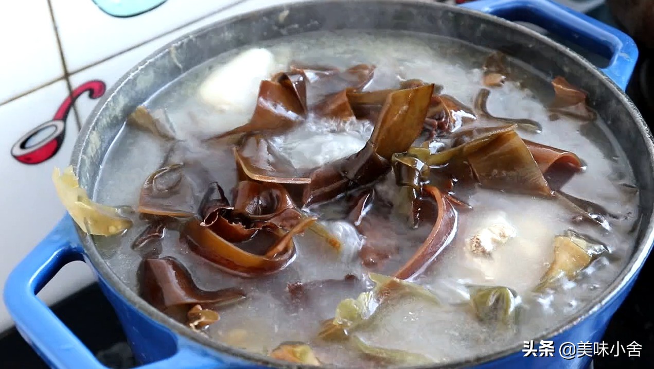 怎么熬大骨头汤好喝又营养,如何熬骨头汤才鲜美有营养