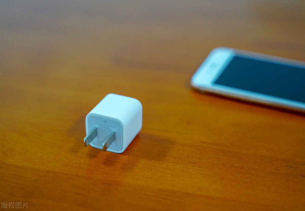 保护iphone电池的正确充电方法,iphone用5w好还是18w充电对电池好