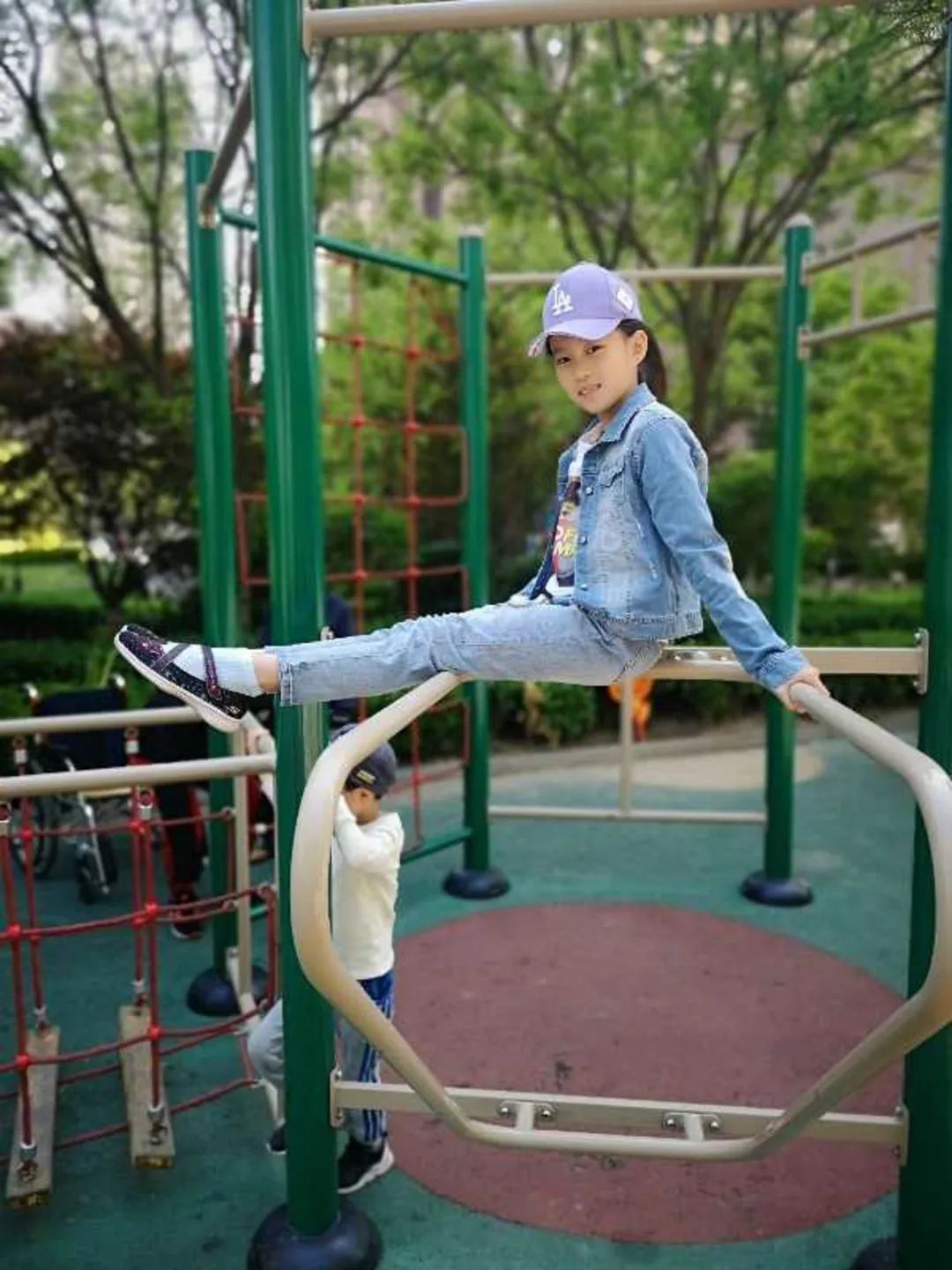 实验学校花球啦啦操,天津泰达国际学校啦啦操