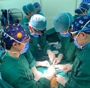 腕关节置换最新技术,踝关节3D打印置换术视频