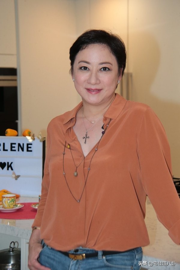 最会做生意的港姐,港姐经营珠宝生意